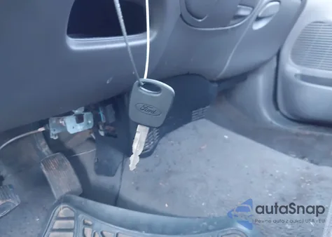 1999 Ford F-150 Lariat/Work Series/Xl/Xlt z USA, uszkodzony, nr VIN 1FTRX18W5XNA56112